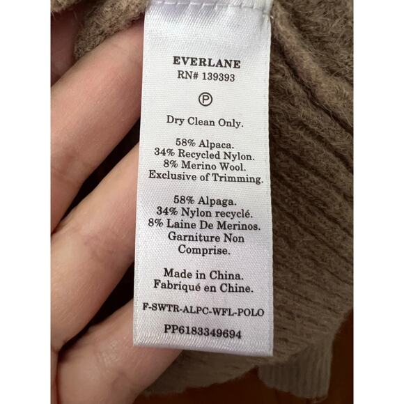 Everlane Women's The Alpaca Waffle Stitch Collared V-Neck Sweater Camel Tan SZ M - Picture 7 of 9